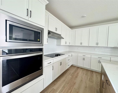 6350 Rover Way - Photo Thumbnail 10