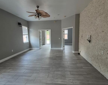 14300 Tambourine Drive - Photo Thumbnail 10