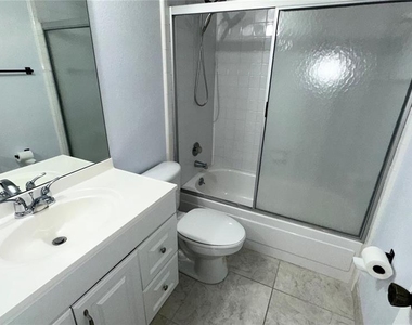 4724 Avon Court - Photo Thumbnail 24