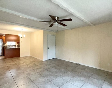 4724 Avon Court - Photo Thumbnail 2