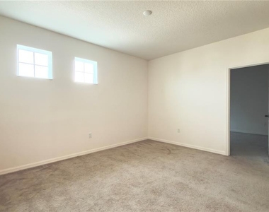 263 Bottle Brush Dr - Photo Thumbnail 11