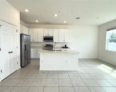 263 Bottle Brush Dr - Photo Thumbnail 6