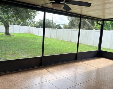 12247 Florida Woods Lane - Photo Thumbnail 8