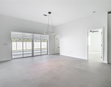 174 Ingram Boulevard - Photo Thumbnail 23