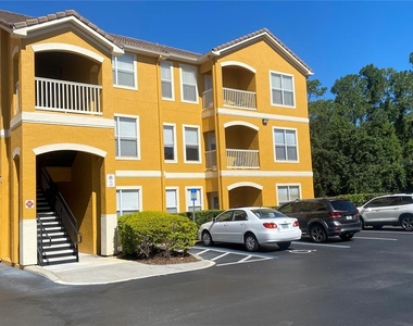8818 Villa View Circle - Photo Thumbnail 14