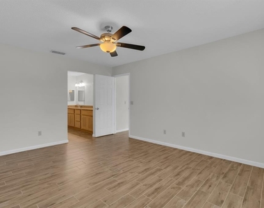 3152 S Horizon Place - Photo Thumbnail 17