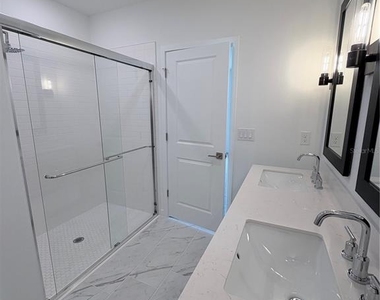 15541 Sw 34 Ter - Photo Thumbnail 4