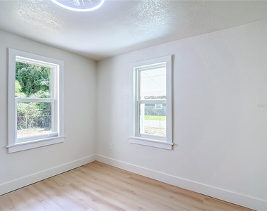 7706 E 25th Avenue - Photo Thumbnail 31