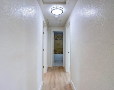 7706 E 25th Avenue - Photo Thumbnail 38