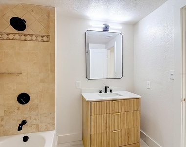 7706 E 25th Avenue - Photo Thumbnail 37