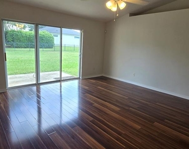 6475 Sw 51st Terrace - Photo Thumbnail 4