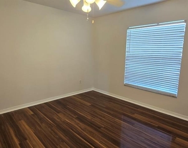 6475 Sw 51st Terrace - Photo Thumbnail 6