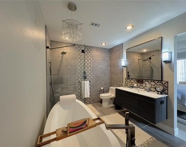 363 Nw 14th Place - Photo Thumbnail 26