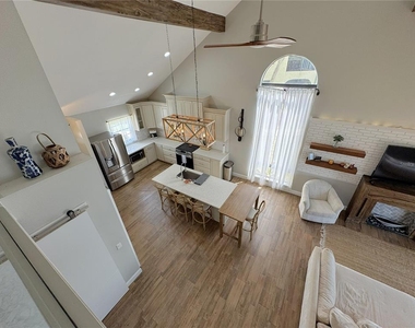 363 Nw 14th Place - Photo Thumbnail 21