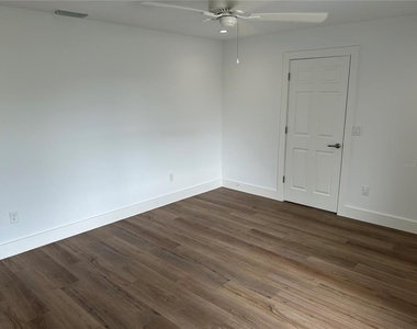136 Nw 82nd Court - Photo Thumbnail 17