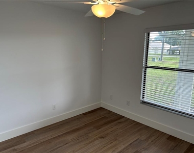 136 Nw 82nd Court - Photo Thumbnail 21