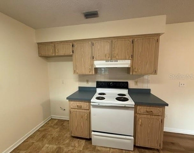 10763 Se 44th Terrace - Photo Thumbnail 7
