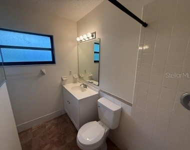 10763 Se 44th Terrace - Photo Thumbnail 12