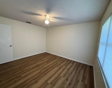 10763 Se 44th Terrace - Photo Thumbnail 11