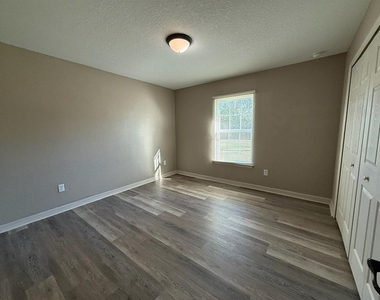 5663 Nw 57th Street - Photo Thumbnail 15