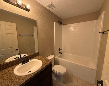 5663 Nw 57th Street - Photo Thumbnail 16