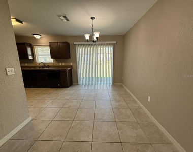 5663 Nw 57th Street - Photo Thumbnail 4