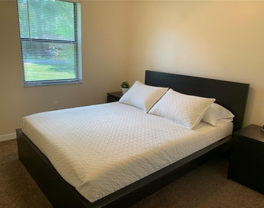 5386 Ne 12th Avenue - Photo Thumbnail 12