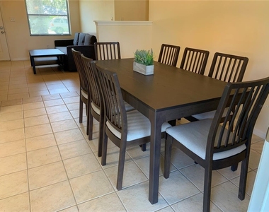 5386 Ne 12th Avenue - Photo Thumbnail 7