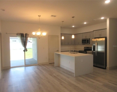 2440 Sw 156th Lane Road - Photo Thumbnail 3