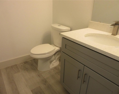 2440 Sw 156th Lane Road - Photo Thumbnail 16