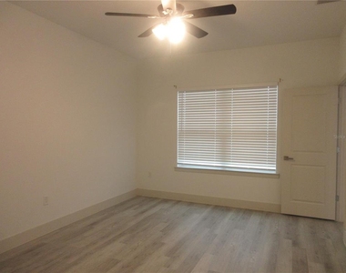 2440 Sw 156th Lane Road - Photo Thumbnail 6
