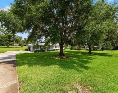 5189 Nw 76th Court - Photo Thumbnail 3