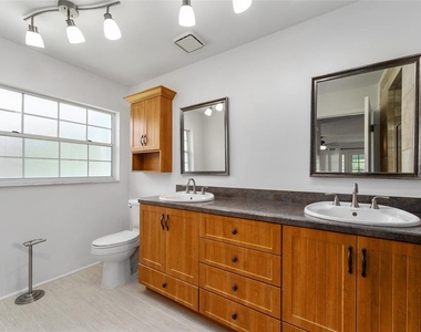 5189 Nw 76th Court - Photo Thumbnail 42
