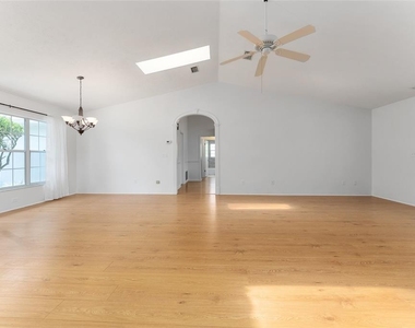 5189 Nw 76th Court - Photo Thumbnail 14