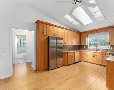 5189 Nw 76th Court - Photo Thumbnail 22