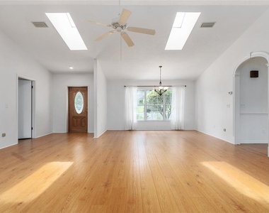 5189 Nw 76th Court - Photo Thumbnail 16
