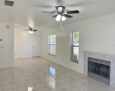 2966 S Semoran Boulevard - Photo Thumbnail 3