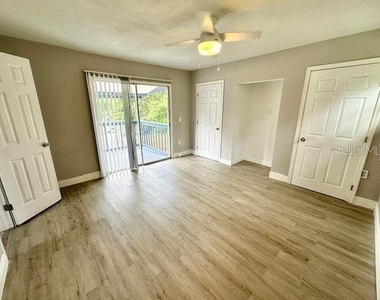 7803 Rose Avenue - Photo Thumbnail 7