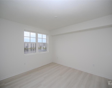 5563 Millenia Park Blvd - Photo Thumbnail 12
