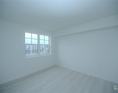 5563 Millenia Park Blvd - Photo Thumbnail 19