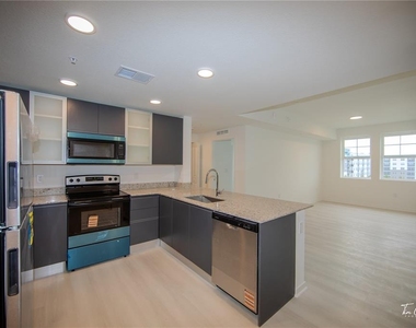 5563 Millenia Park Blvd - Photo Thumbnail 2