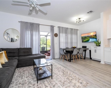 2433 Caravelle Circle - Photo Thumbnail 13