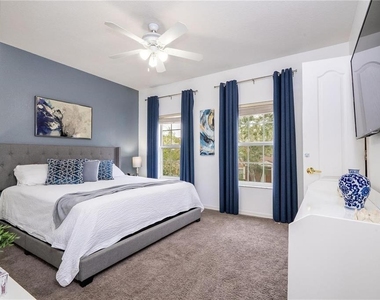 2433 Caravelle Circle - Photo Thumbnail 22