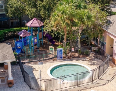 2433 Caravelle Circle - Photo Thumbnail 49