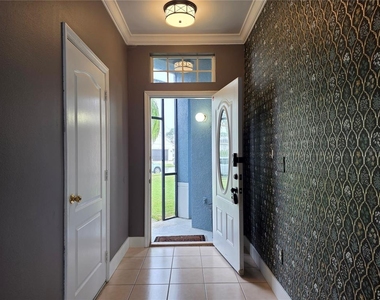 4908 Waterside Pointe Circle - Photo Thumbnail 5