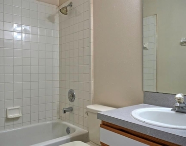 551 Carambola Avenue - Photo Thumbnail 5