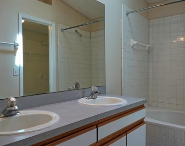 551 Carambola Avenue - Photo Thumbnail 6