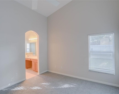 9983 Brodbeck Boulevard - Photo Thumbnail 19