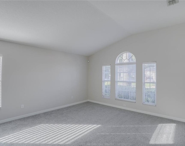 9983 Brodbeck Boulevard - Photo Thumbnail 5