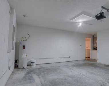 9983 Brodbeck Boulevard - Photo Thumbnail 36